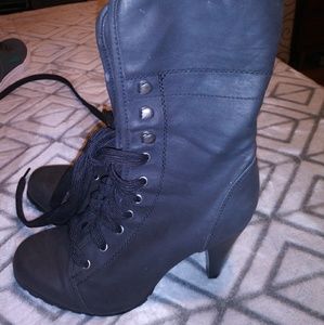 Womens black boots